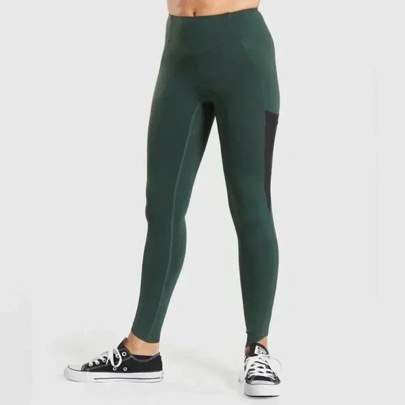 Gymshark Venture Leggings in Dark Green Size Medium EUC - Picture 3 of 11